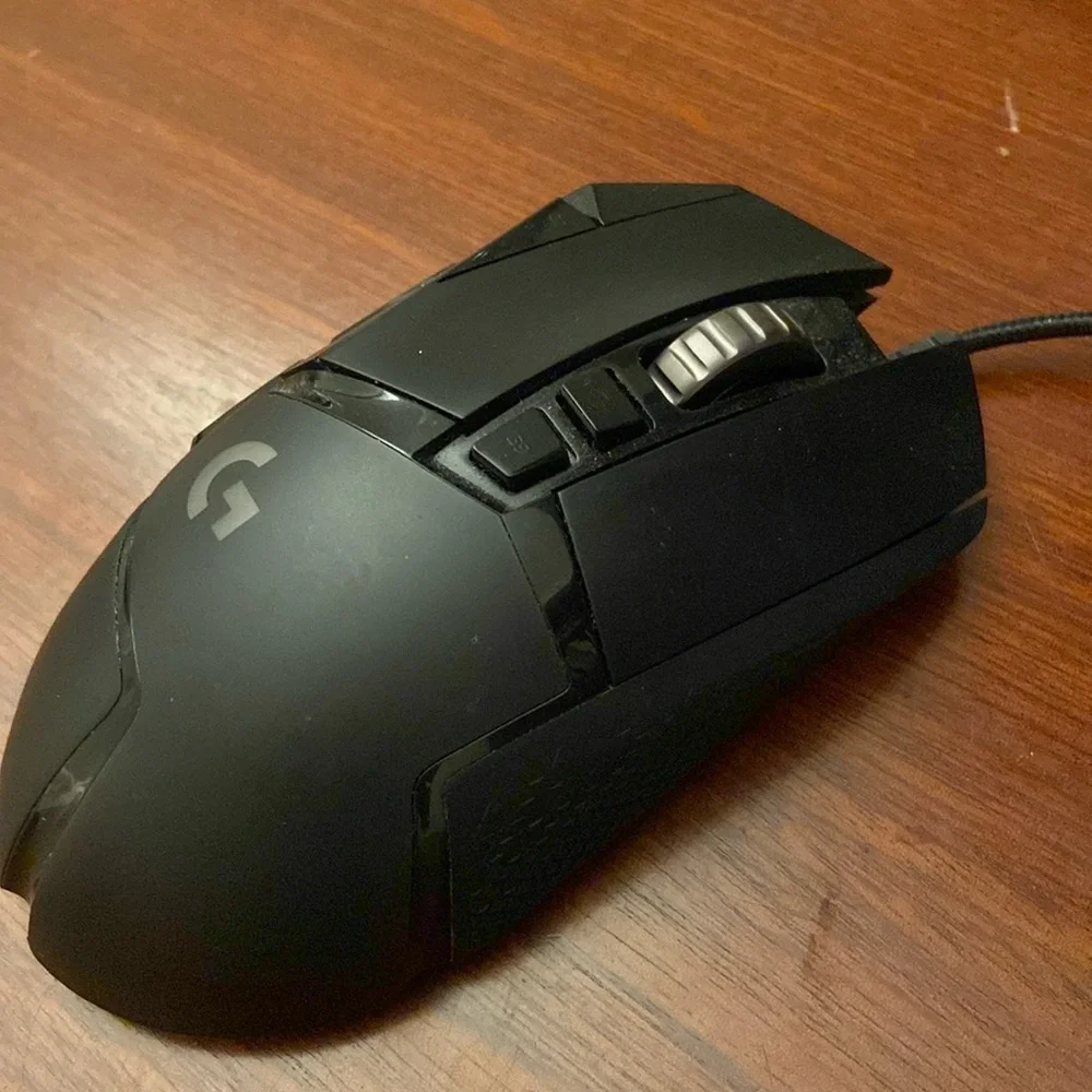 Logitech G502 hero mouse
